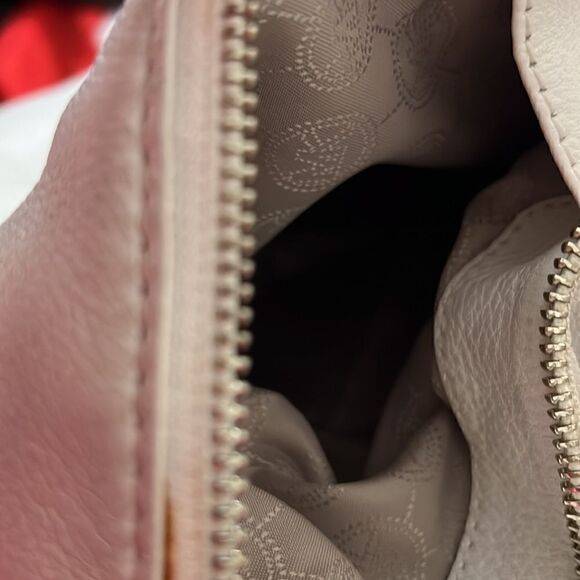 Micheal Kors Large Hobo - Picture 9 of 9